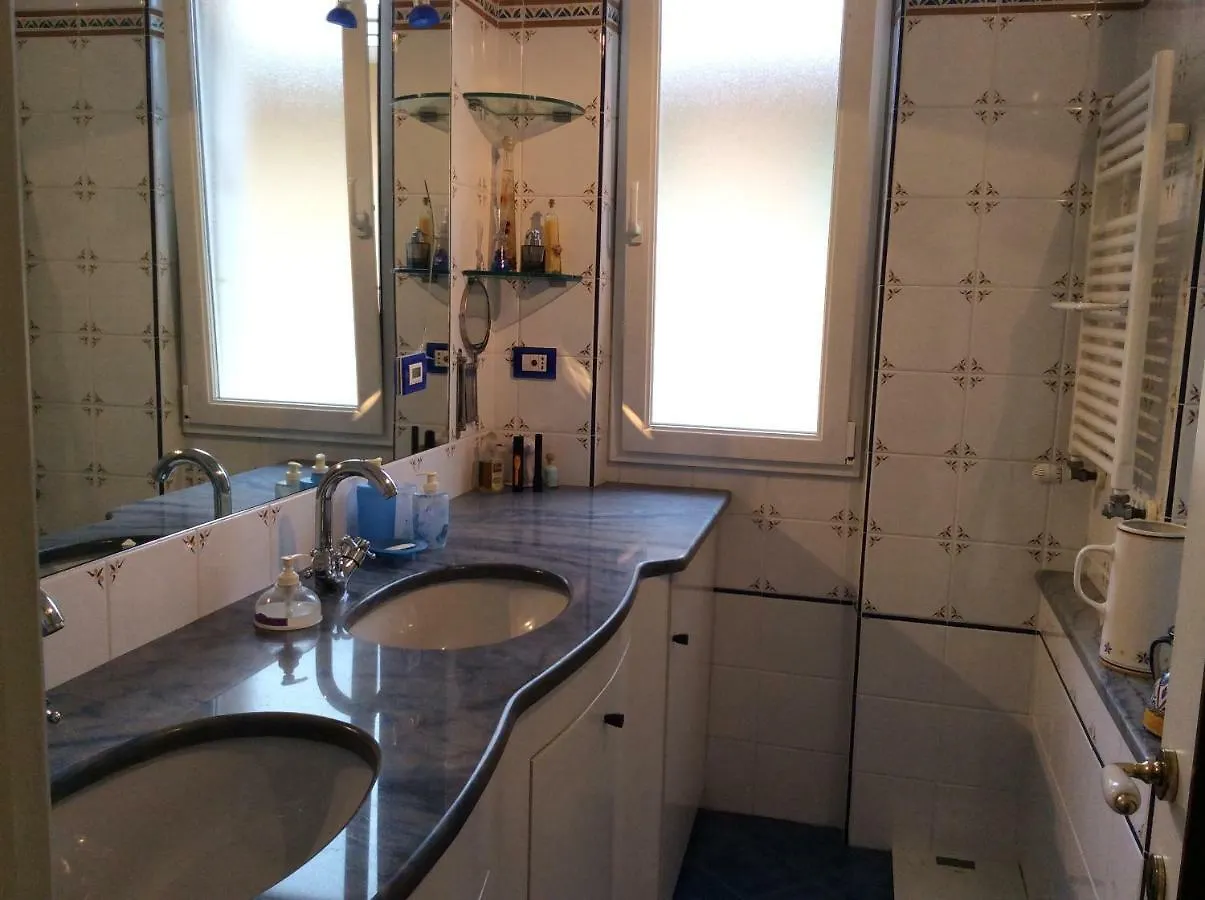 Apartment La Casa Di Sarah By Portofinovacanze Rapallo Italy
